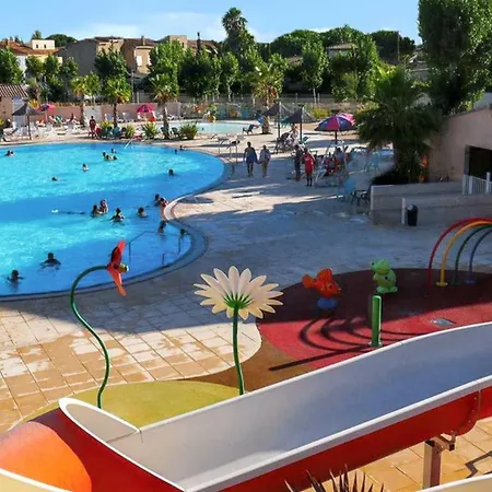 Holiday home A Avec Piscine Partagee